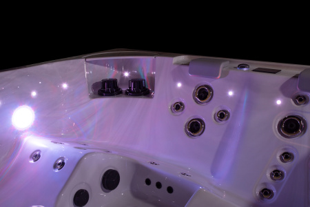 Гидромассажный спа бассейн NordicSpa Liv (Лив) Гидромассажный спа бассейн NordicSpa Liv (Лив)